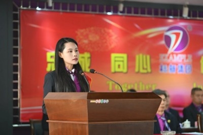 致敬每一位綻放光芒的標新 “她”