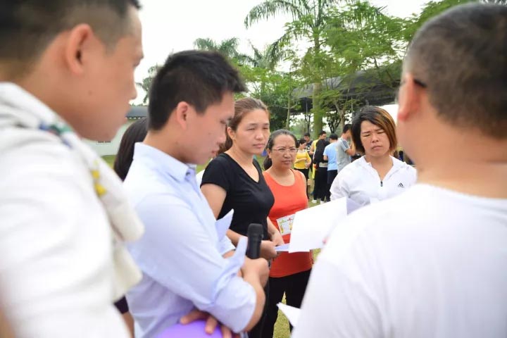 口哨發令、旗幟落下，比賽的完美呈現，離不開裁判員的辛苦付出，低調是他們的代名詞